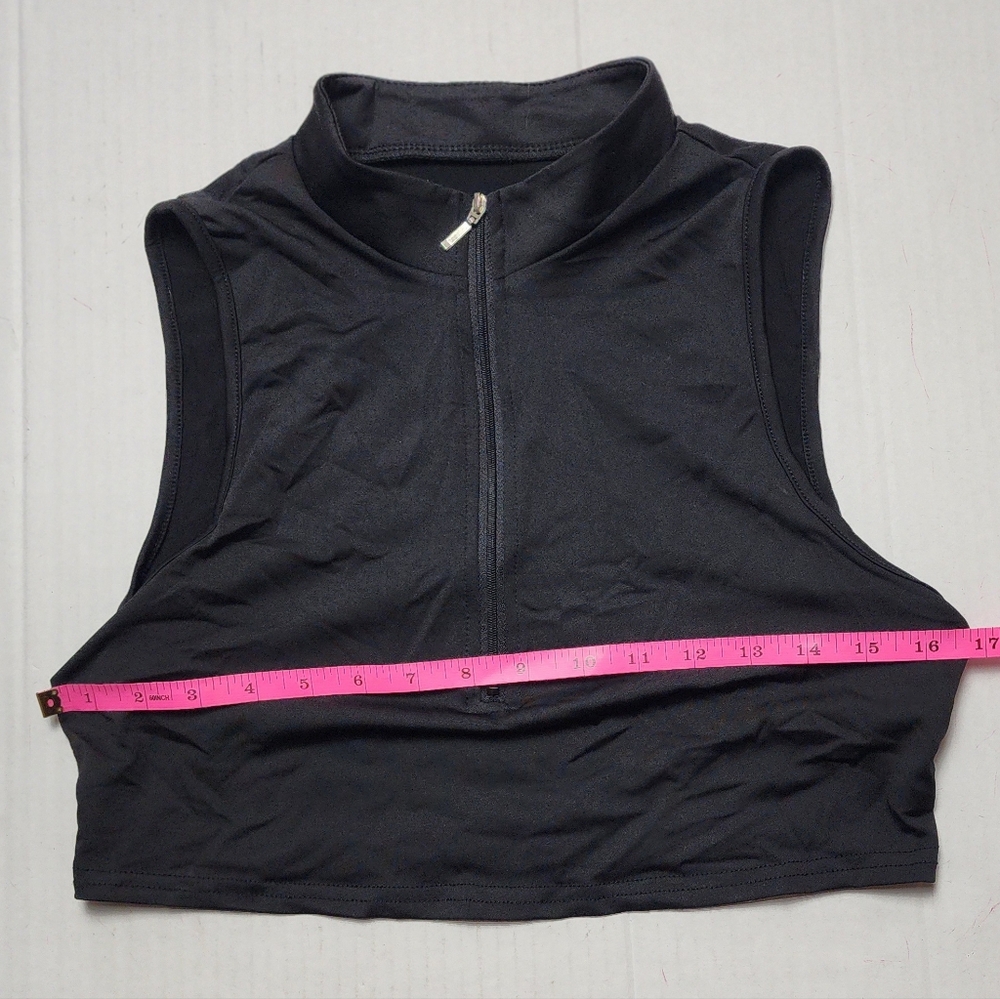 Crop Top - Picture 6 of 9